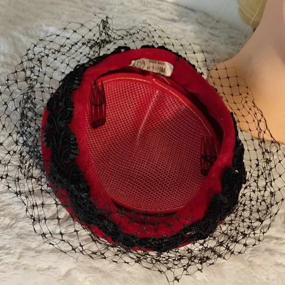 Union Made Vintage Red Velvet Black Sequins Fascinator Hat - Picture 4 of 5